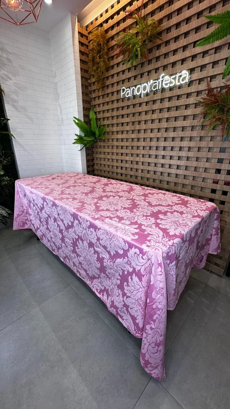 Toalha buffet Retangular de Jackard Rosa Bebê medindo 2m x 3m