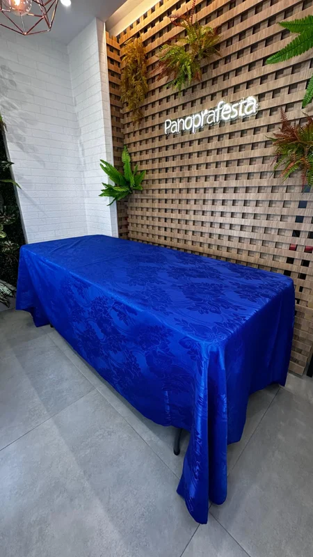 Toalha buffet Retangular de Jackard Azul Royal medindo 2m x 3m