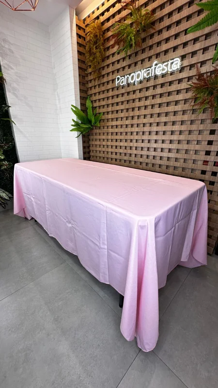 Toalha buffet Retangular de Oxford Rosa Bebê medindo 2m x 3m